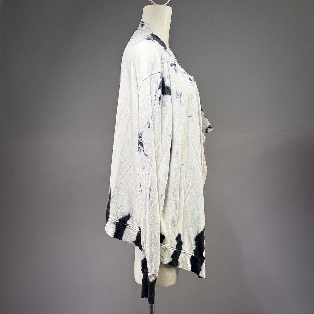 LAmade Monochrome Tie-Dye Sweater (R10) - Picture 3 of 8